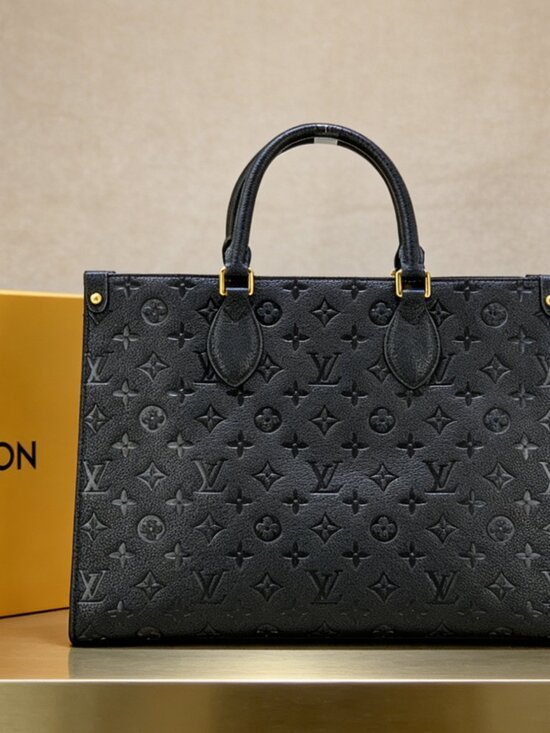 Louis Vuitton Handbags - Louis Vuitton OnTheGo MM Bag